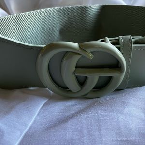 INSPIRED- 😝 belt. Metal buckle